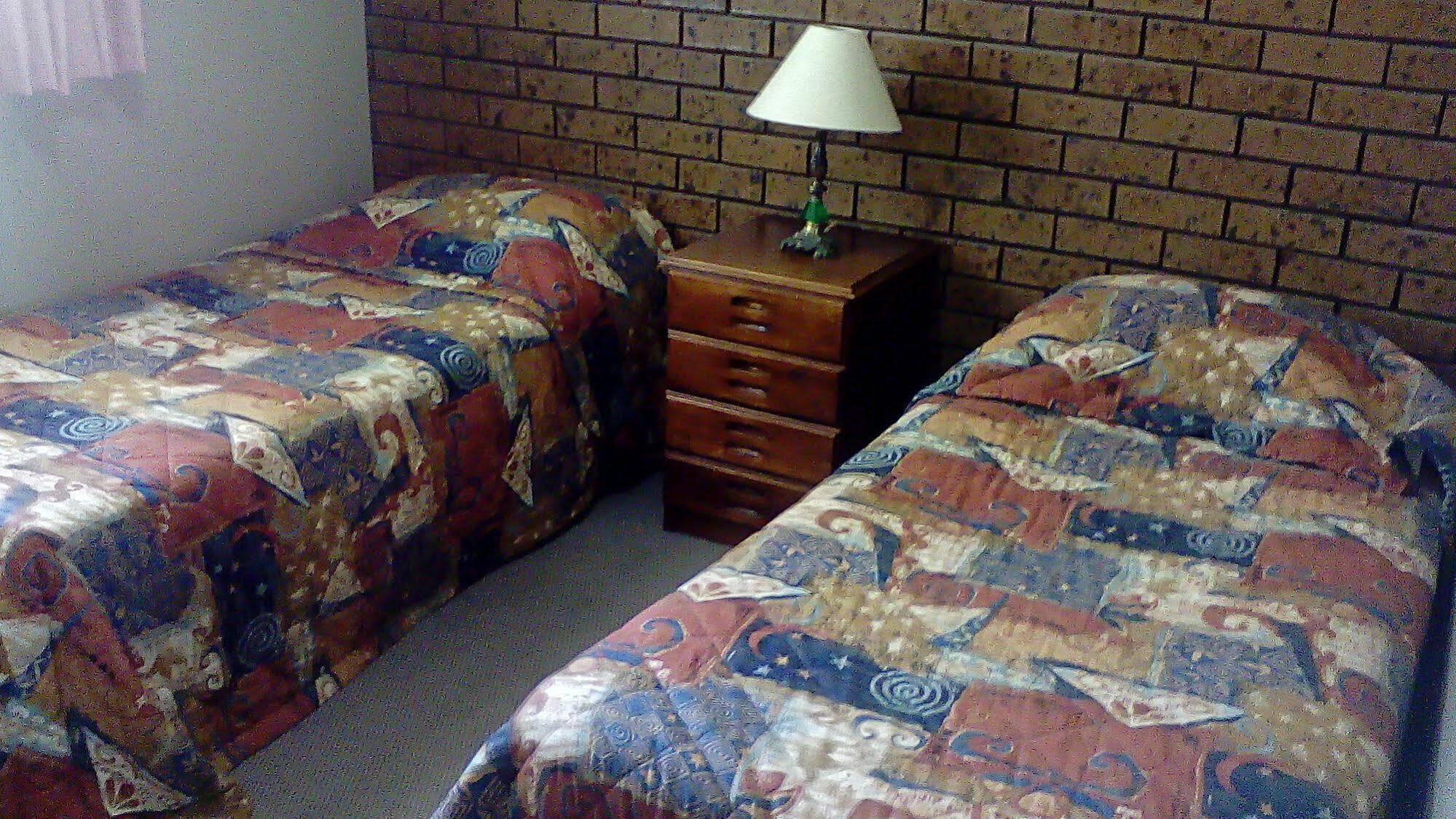 Cardigan Lodge Motel 밸러랫 외부 사진